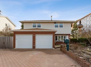 5 Seaview Ave, Island Park, NY 11558