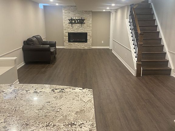 3rd image of 139 Kingshill Rd