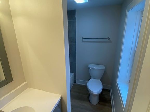 5th image of 526 S Gordon Ave