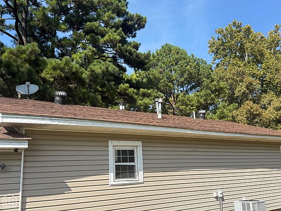 2nd image of 330 N Davis St
