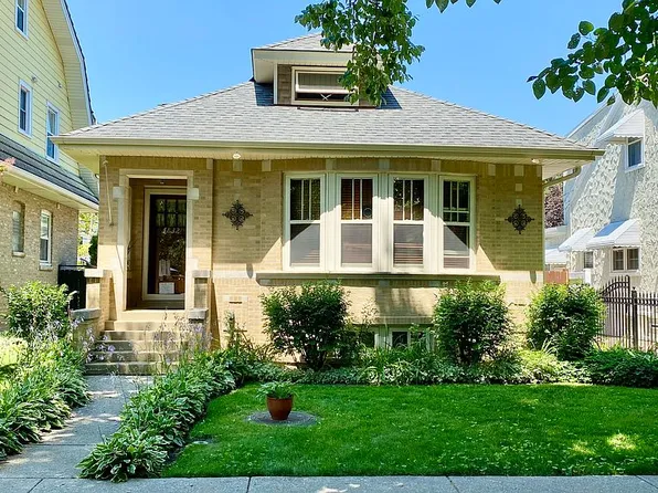 5832 N Nina Ave, Chicago, IL 60631