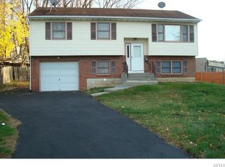 36 Maryland Ave, Poughkeepsie, NY 12603