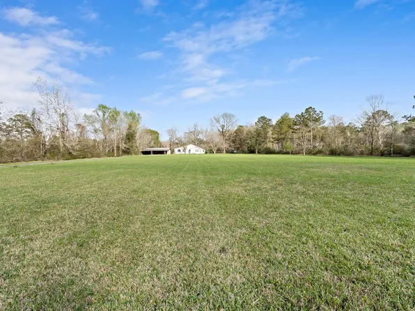 1165 Attaway Rd, Sour Lake, TX 77659