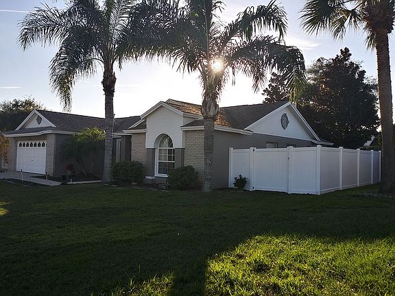 4th image of 14605 Pointe East Trl