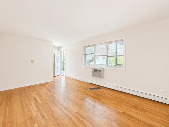 1404 W Estes Ave, Chicago, IL
