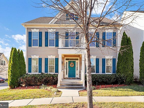 2nd image of 1305 Moore Spring Ct