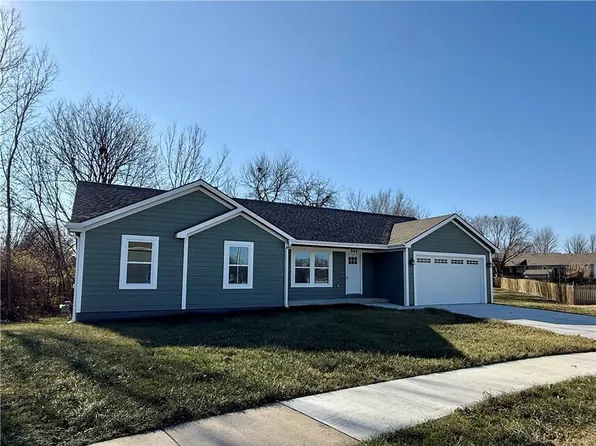 544 W 18th St, Ottawa, KS 66067