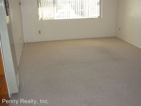 4th image of 4714 Jewell St