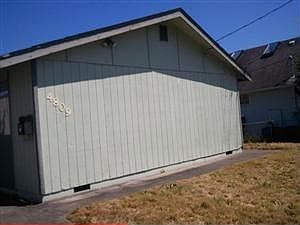 2nd image of 4809 S M St #B