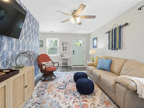 413 N 2nd St, Hampton, VA 23664