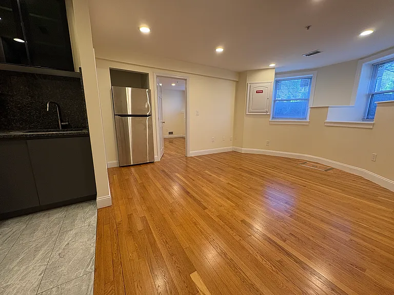 1801 Beacon St #1 — Photo 3