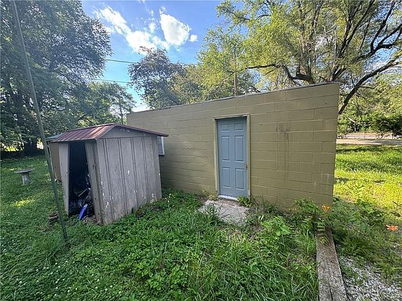 2nd image of 2208 S 18th St