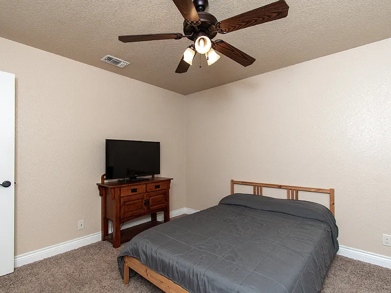 2513 Jackson Dr — Photo 20