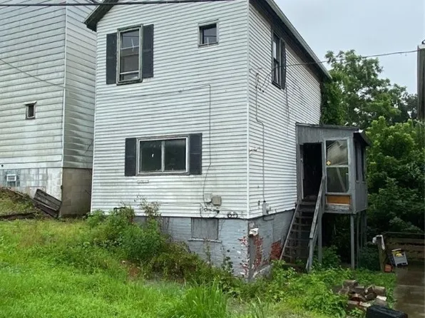 3012 Cronemeyer St, McKeesport, PA 15132