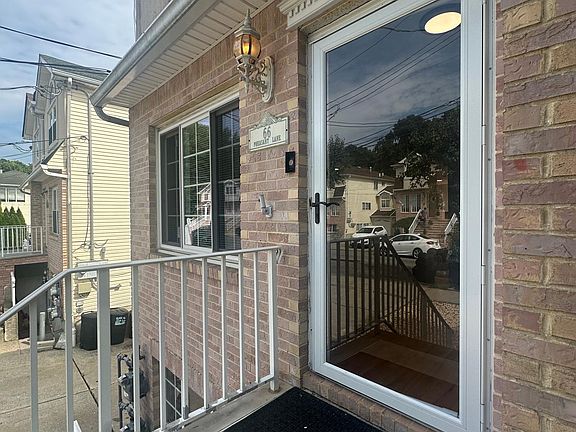 4th image of 66 Pheasant Ln #1
