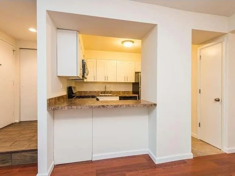 326 Hermit Street — Photo 3