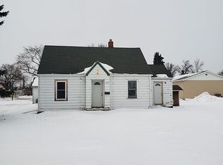 354 McHugh Ave, Grafton, ND 58237