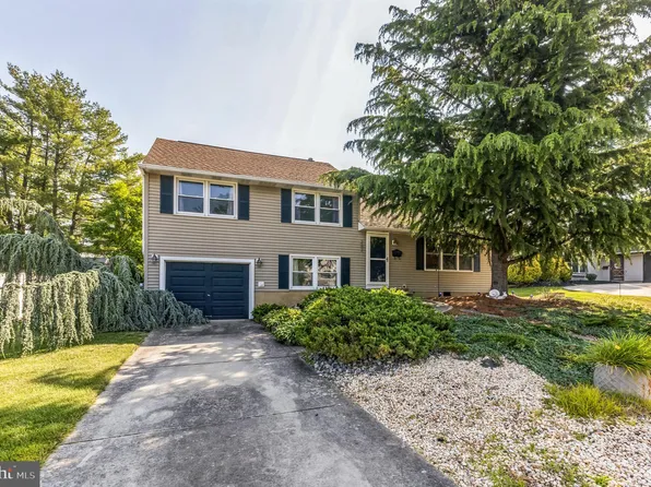 262 Southview Dr, Riverside, NJ 08075