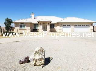 13924 Shirwaun Rd, Apple Valley, CA 92307