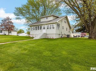 734 E Moneta Ave, Peoria Heights, IL 61616
