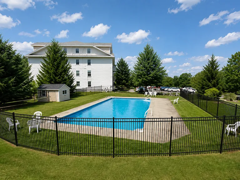 113 Hildred Dr — Photo 3