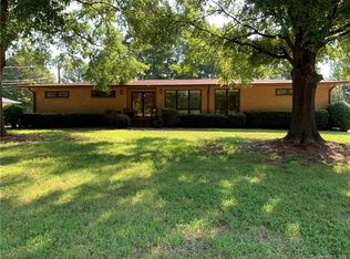 2711 Daleview Dr, Charlotte, NC 28214