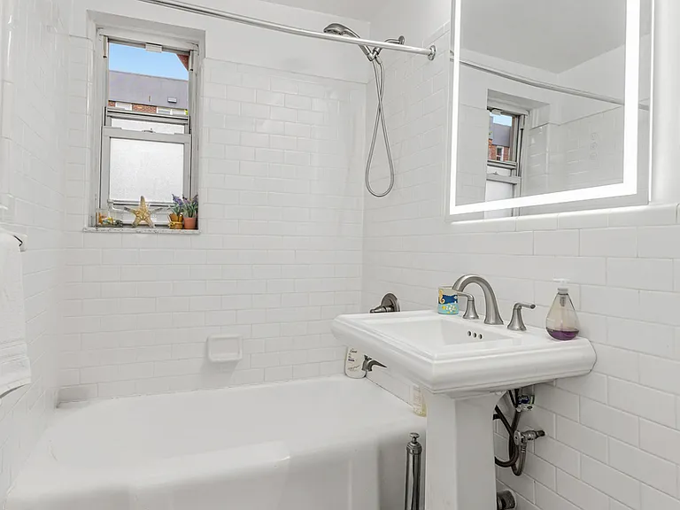 66-37 Yellowstone Blvd #3D — Photo 7