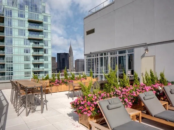 309 5th Avenue image 10 of 18