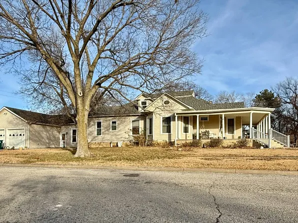 701 N Campbell Ave, Beloit, KS 67420