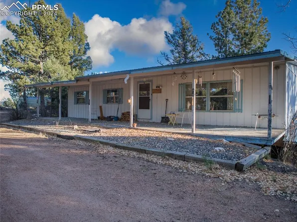 916 Pinecrest Rd, Woodland Park, CO 80863