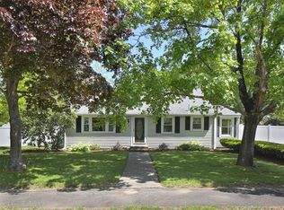 15 Carmen Park Dr, Middleboro, MA 02346