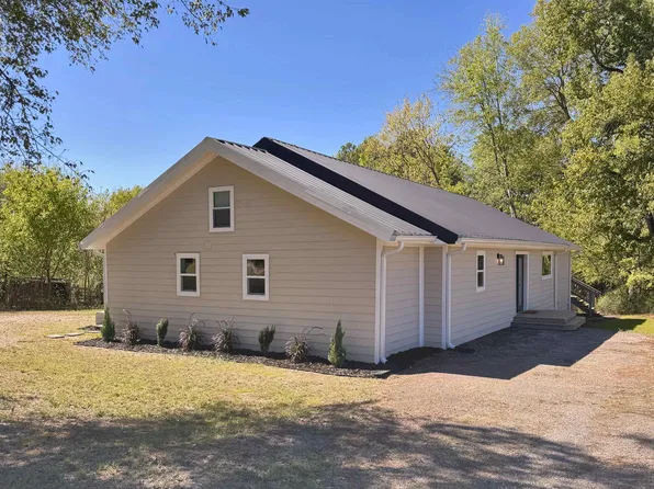 741 Main St, Gladewater, TX 75647