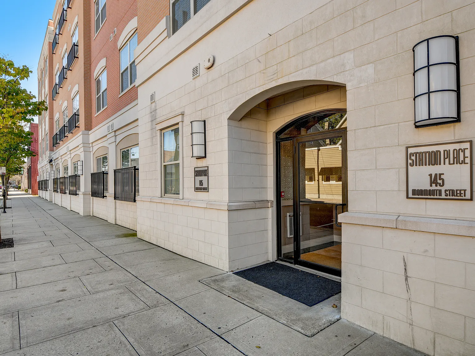 Station Place Apartments — Photo 1