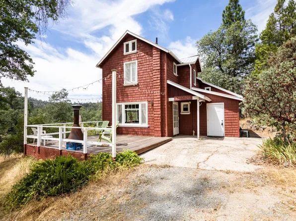 268 Oakwood Road, California Hot Springs, CA 93207