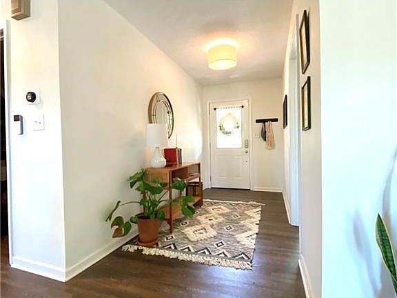 3rd image of 4388 Highland Cir