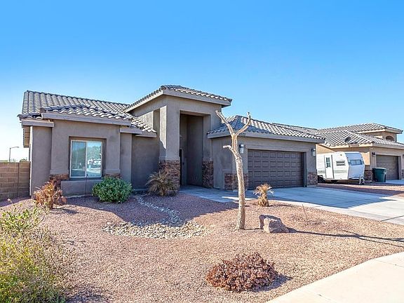 2nd image of 8525 E 35th Pl