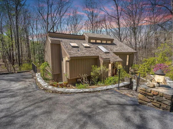 5110 Remington Rd, Roanoke, VA 24018