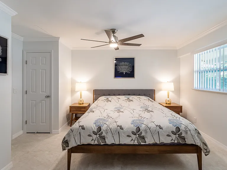 3576 Pandora Ave — Photo 36