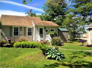 19 Oneill Ln, East Hampton, CT 06424