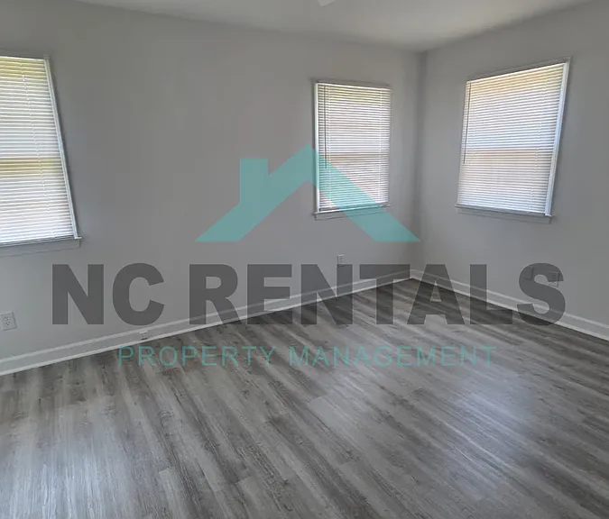 2300 Carlford Rd — Photo 26