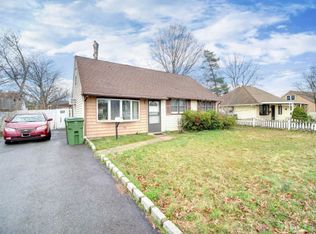 48 Brookville Rd, Edison, NJ 08817