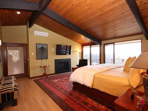 Master Bedroom Deck House