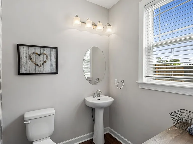 1010 Vanguard Dr — Photo 19