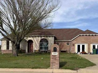 101 Southview Dr, Fate, TX 75189