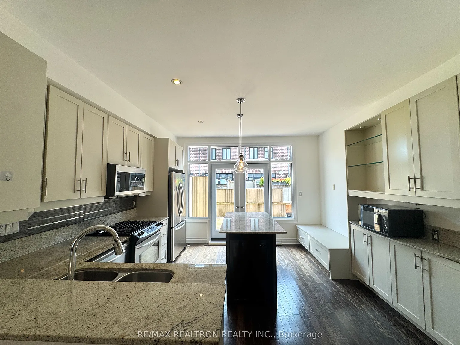 4 bed, $4,250 — Photo 3