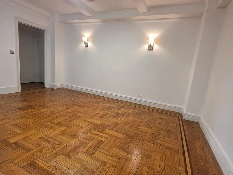 170 W 81st St #1-C — Photo 3