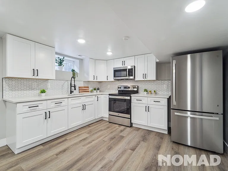 3338 N Steele St — Photo 17