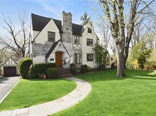 31 Dobbs Ter, Scarsdale, NY 10583