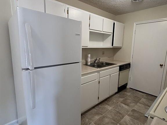 5th image of 303 Far Side Dr APT 5