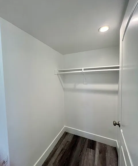 789 E 41st Pl — Photo 10